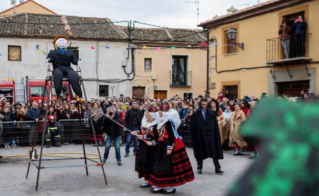Zamarramala, el símbolo del «presente y el futuro de la Las joyas de las aguederas segovianas | Segoviaudaz